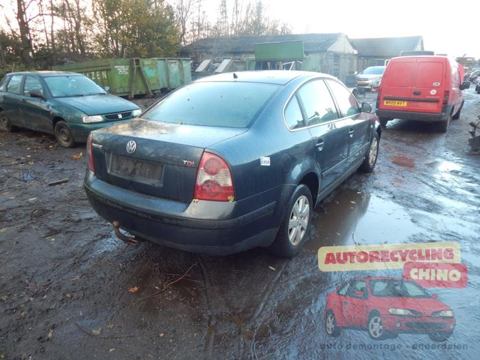 Volkswagen Passat 1.9 TDI 100 Sloopvoertuig (2001, Blauw)