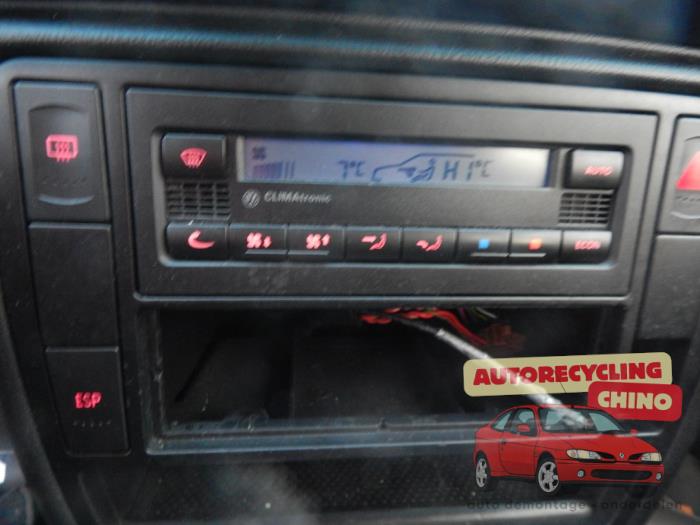 Volkswagen Passat 1.9 TDI 100 Sloopvoertuig (2001, Blauw)