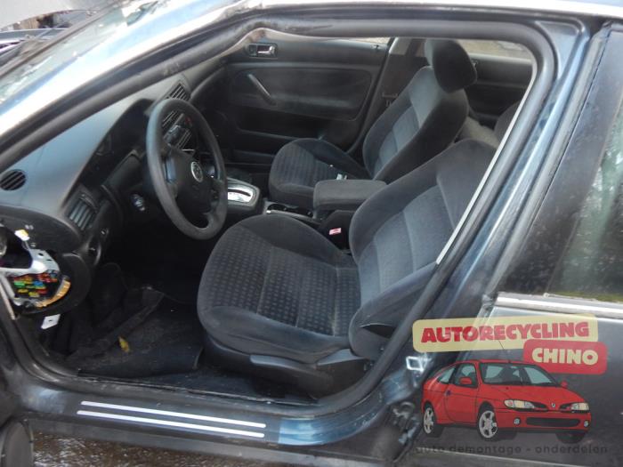 Volkswagen Passat 1.9 TDI 100 Sloopvoertuig (2001, Blauw)