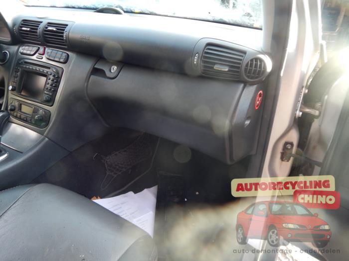 Mercedes C Combi 2.0 C-200K 16V Sloopvoertuig (2002, Grijs)