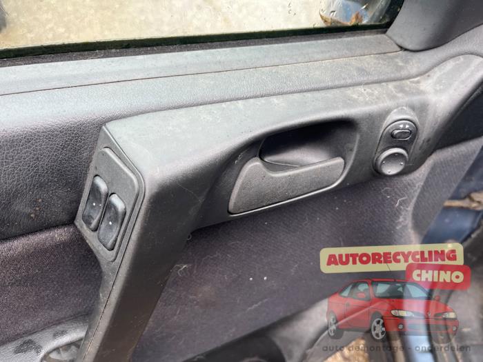 Opel Astra G Caravan 1.6 16V Sloopvoertuig (1999, Blauw)