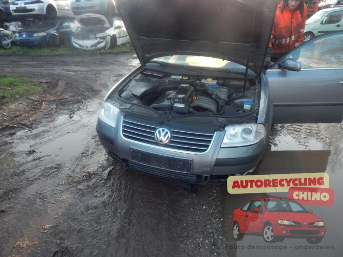 Volkswagen Passat Variant 2.0 20V Sloopvoertuig (2004, Grijs)