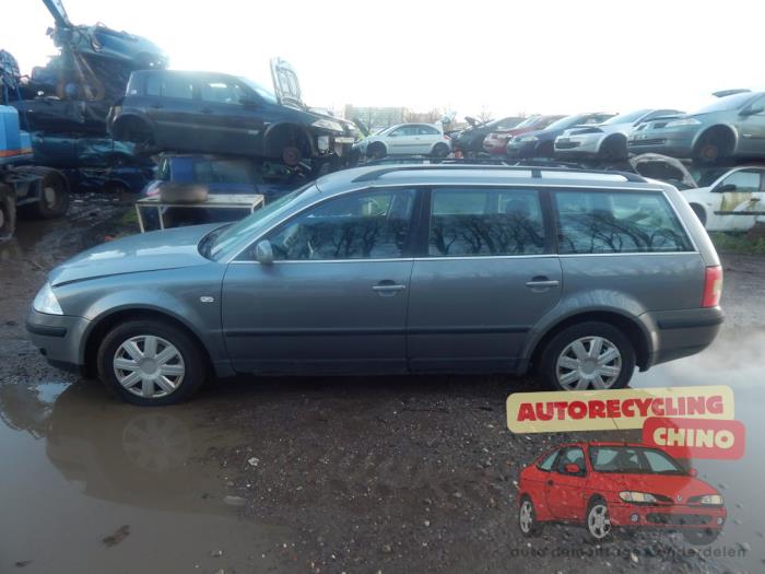 Volkswagen Passat Variant 2.0 20V Sloopvoertuig (2004, Grijs)