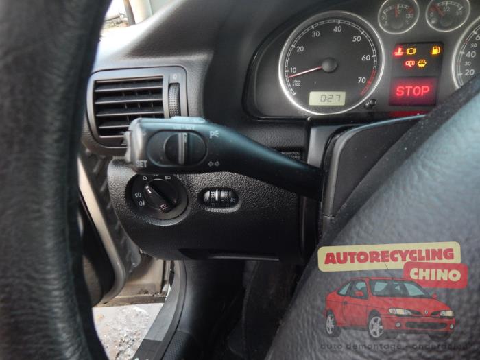 Volkswagen Passat Variant 2.0 20V Sloopvoertuig (2004, Grijs)