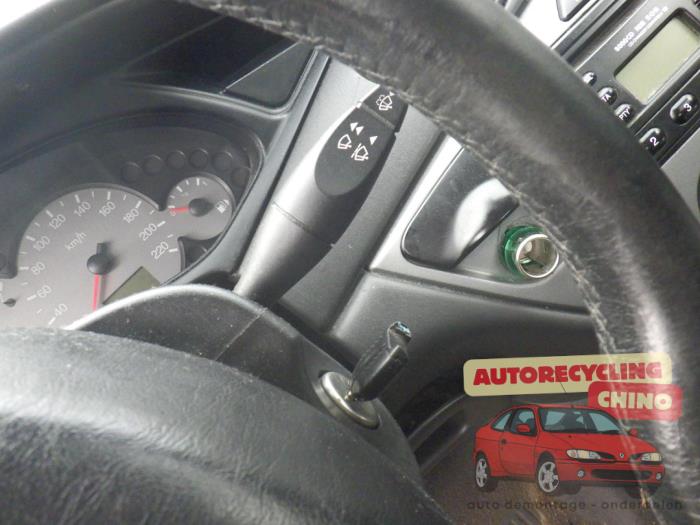 Ford Focus 1 1.6 16V Sloopvoertuig (2000, Grijs)