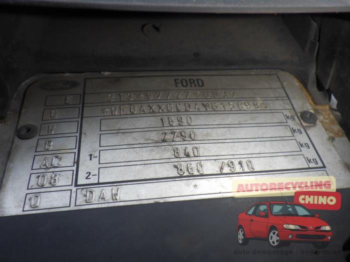 Ford Focus 1 1.6 16V Sloopvoertuig (2000, Grijs)