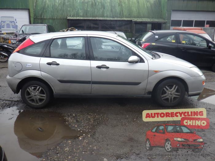 Ford Focus 1 1.6 16V Sloopvoertuig (2000, Grijs)