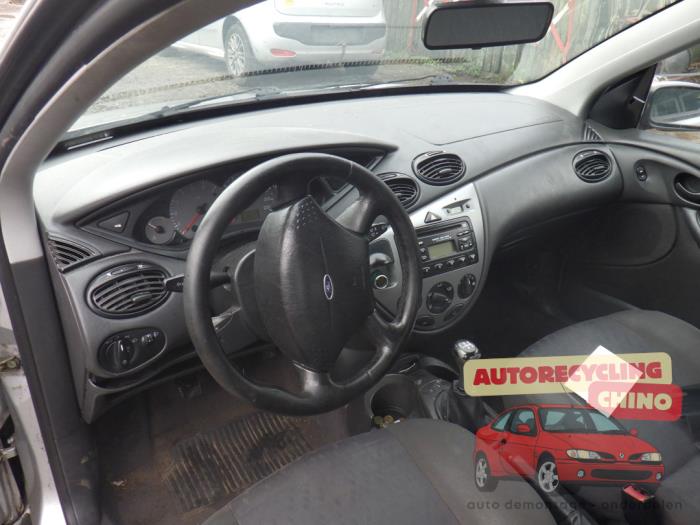 Ford Focus 1 1.6 16V Sloopvoertuig (2000, Grijs)