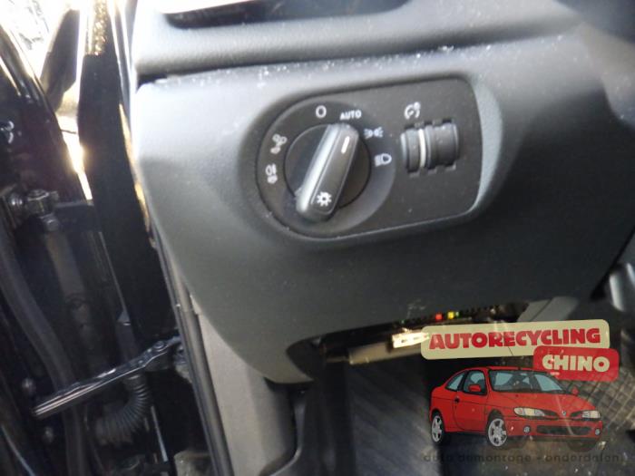 Audi Q3 1.4 45 TFSI e 16V Sloopvoertuig (2018, Zwart)
