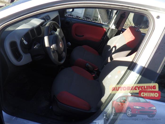 Fiat Panda/Pandina 0.9 TwinAir 65 Sloopvoertuig (2014, Grijs)