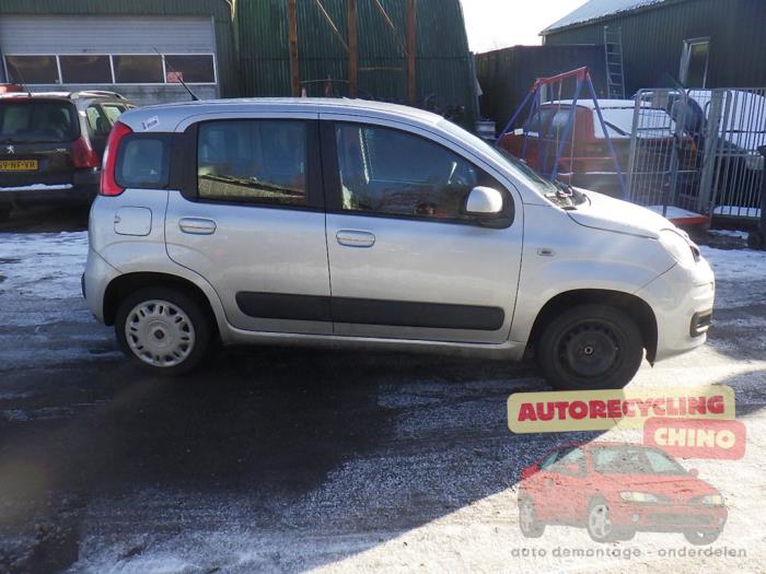 Fiat Panda/Pandina 0.9 TwinAir 65 Sloopvoertuig (2014, Grijs)