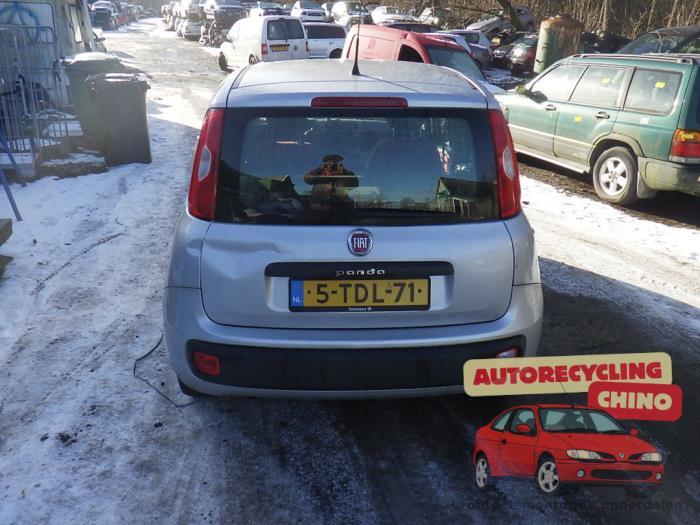 Fiat Panda/Pandina 0.9 TwinAir 65 Sloopvoertuig (2014, Grijs)