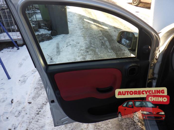 Fiat Panda/Pandina 0.9 TwinAir 65 Sloopvoertuig (2014, Grijs)