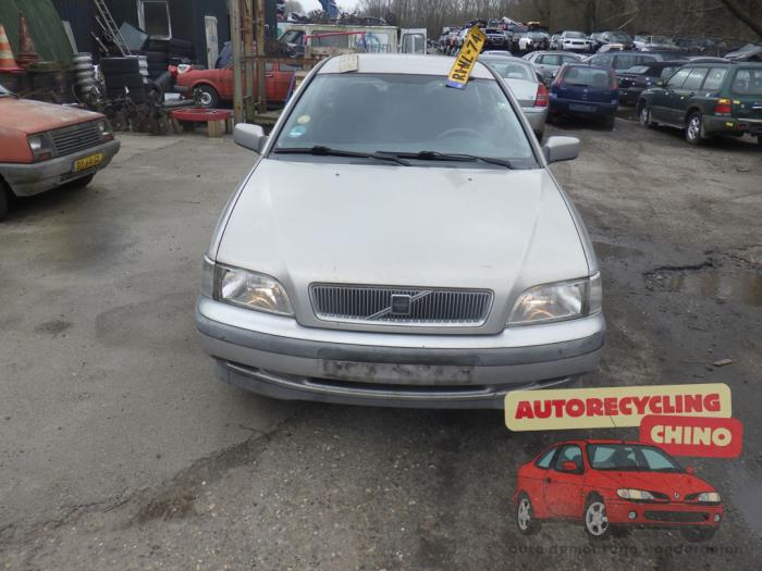 Volvo V40 2.0 16V Sloopvoertuig (1997, Grijs)