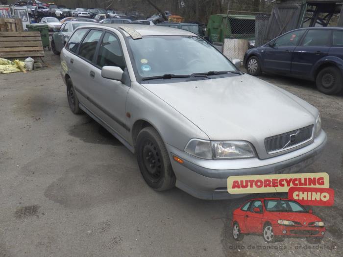 Volvo V40 2.0 16V Sloopvoertuig (1997, Grijs)