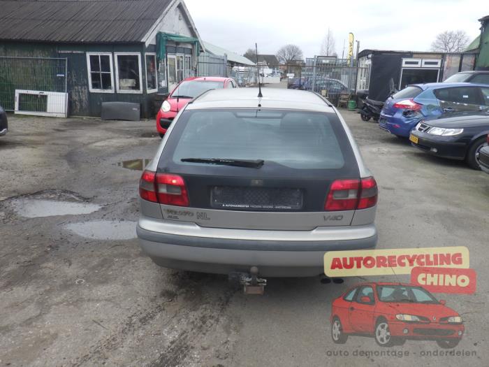 Volvo V40 2.0 16V Sloopvoertuig (1997, Grijs)