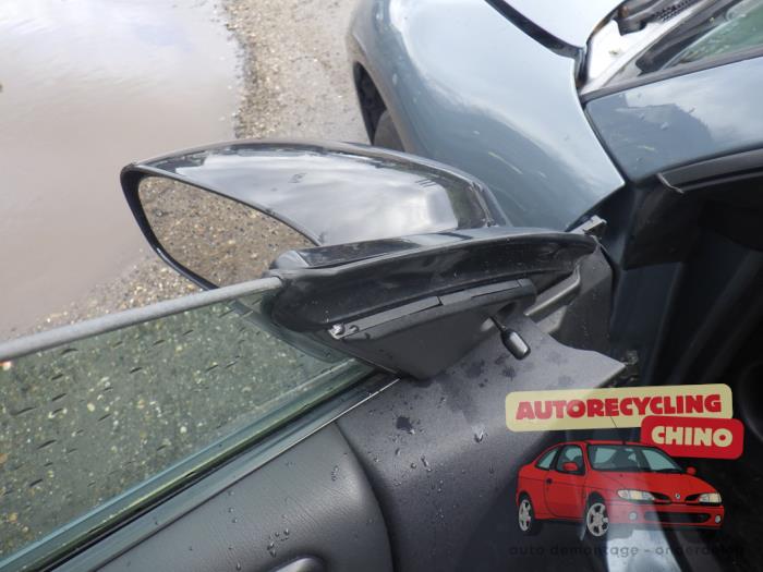 Mitsubishi Eclipse Spyder 2.4 RS 16V Sloopvoertuig (1999, Blauw)