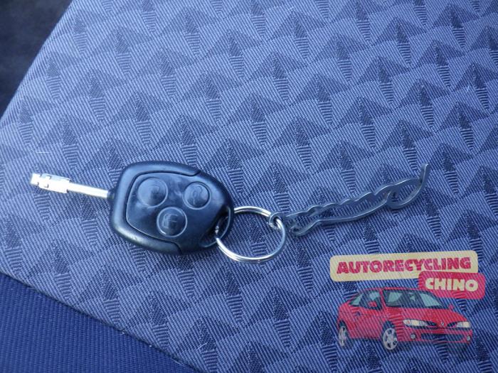 Ford Puma 1.7 16V Sloopvoertuig (1999, Blauw)