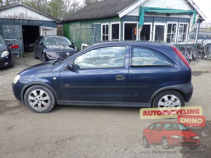 Opel Corsa C 1.4 16V Sloopvoertuig (2002, Blauw)