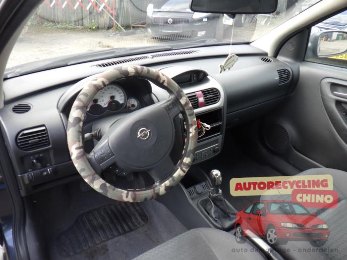 Opel Corsa C 1.4 16V Sloopvoertuig (2002, Blauw)