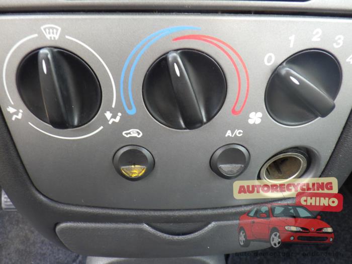 Ford Fiesta 4 1.8 Di Sloopvoertuig (2001, Zwart)