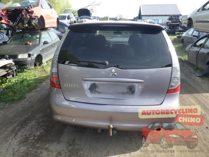 Mitsubishi Grandis 2.4 16V MIVEC Sloopvoertuig (2004, Paars)