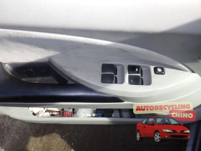 Mitsubishi Grandis 2.4 16V MIVEC Sloopvoertuig (2004, Paars)