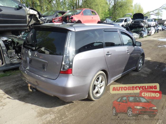 Mitsubishi Grandis 2.4 16V MIVEC Sloopvoertuig (2004, Paars)