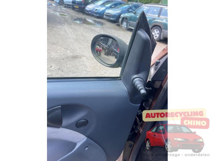 Smart City-Coupé 0.6 Turbo i.c. Smart&Pulse Sloopvoertuig (2001, Zwart, Bruin)