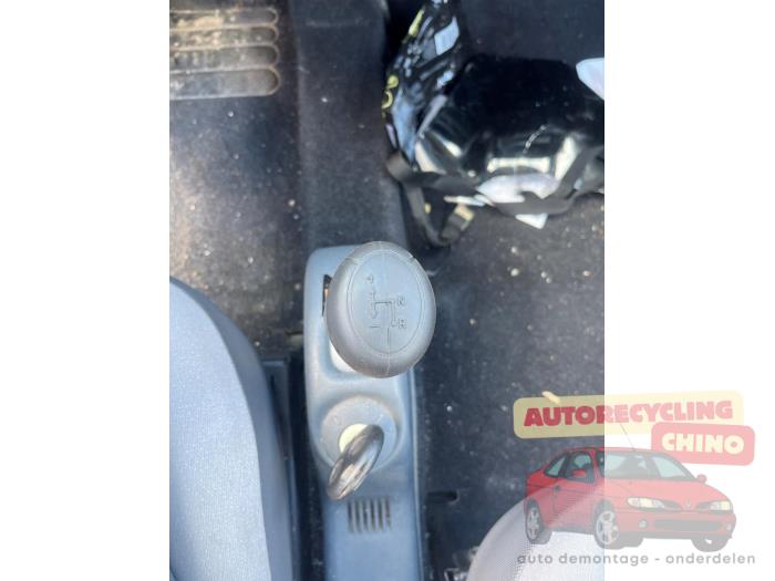 Smart City-Coupé 0.6 Turbo i.c. Smart&Pulse Sloopvoertuig (2001, Zwart, Bruin)