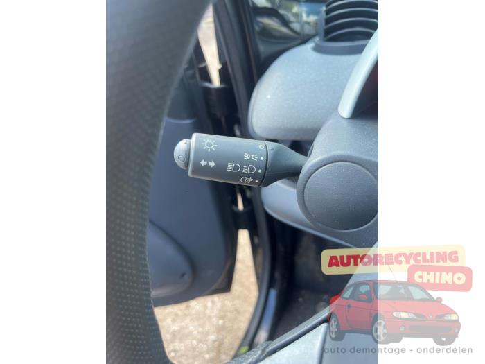 Smart City-Coupé 0.6 Turbo i.c. Smart&Pulse Sloopvoertuig (2001, Zwart, Bruin)