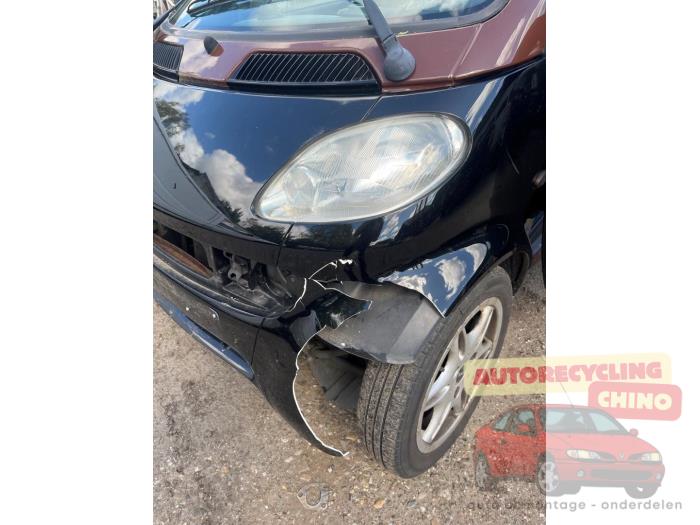 Smart City-Coupé 0.6 Turbo i.c. Smart&Pulse Sloopvoertuig (2001, Zwart, Bruin)