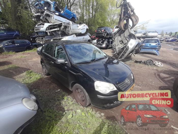 Volkswagen Polo IV 1.2 Sloopvoertuig (2005, Zwart)