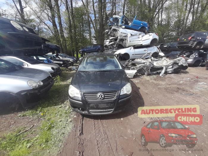 Volkswagen Polo IV 1.2 Sloopvoertuig (2005, Zwart)
