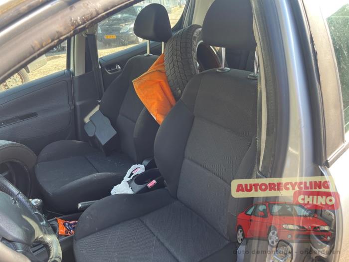 Peugeot 207/207+ 1.4 16V VTi Sloopvoertuig (2009, Grijs)