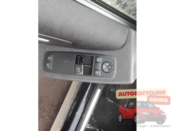 Mercedes B 2.0 B-200 16V Turbo Sloopvoertuig (2005, Zwart)