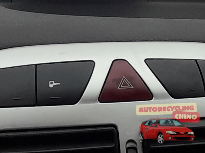 Peugeot 307 Break 1.4 16V Sloopvoertuig (2006, Zwart)