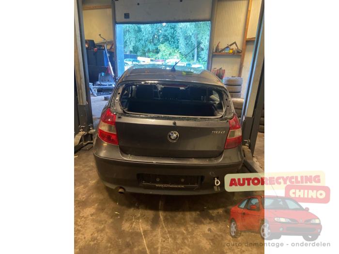 BMW 1 serie 120i 16V Sloopvoertuig (2007, Donker, Grijs)