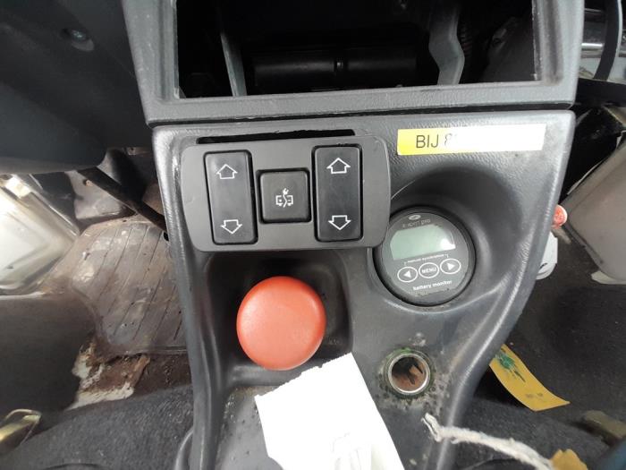 Piaggio Porter Electric-Power Sloopvoertuig (2012, Wit)