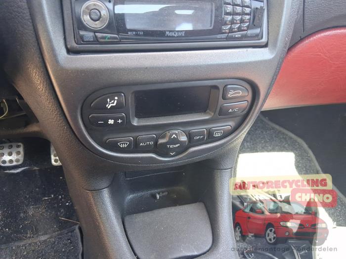 Peugeot 206 CC 2.0 16V Sloopvoertuig (2001, Grijs)