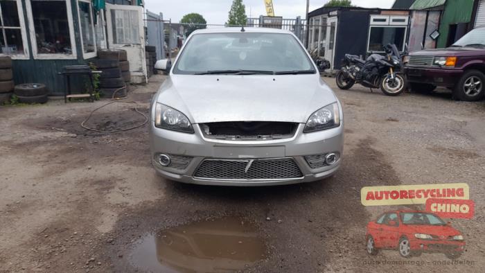 Ford Focus 2 C+C 2.0 16V Sloopvoertuig (2007, Zilver)