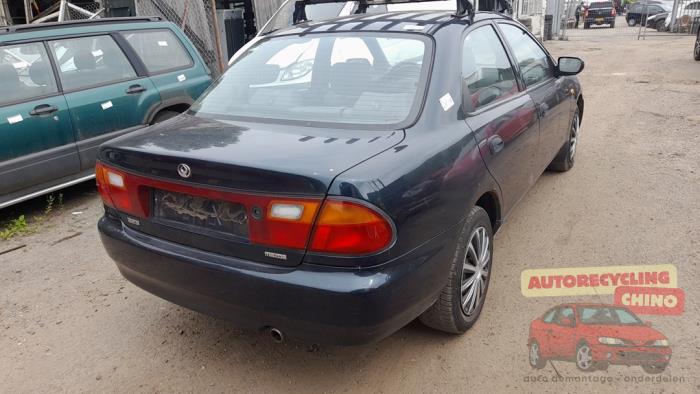 Mazda 323 1.3i 16V Sloopvoertuig (1996, Groen)