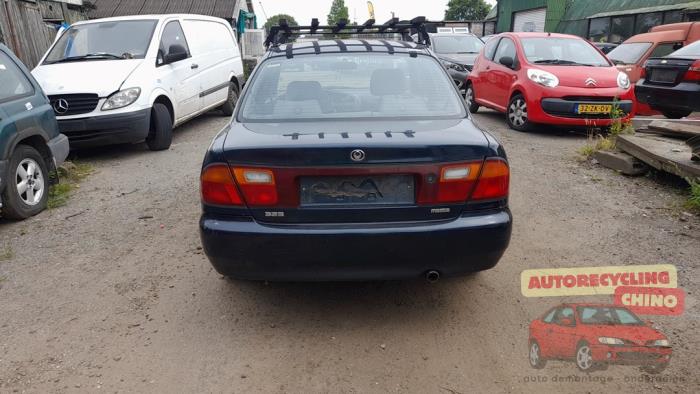 Mazda 323 1.3i 16V Sloopvoertuig (1996, Groen)