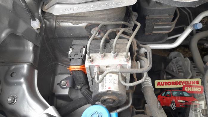 Opel Agila 1.0 12V Sloopvoertuig (2011, Grijs)