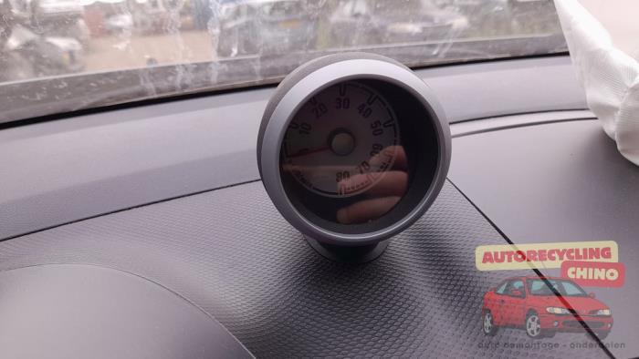 Opel Agila 1.0 12V Sloopvoertuig (2011, Grijs)