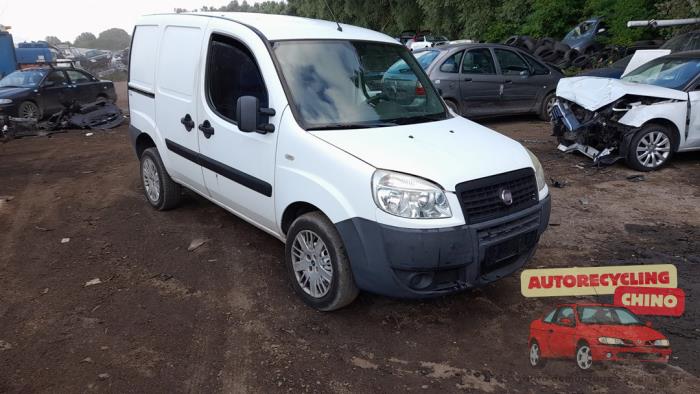 Fiat Doblo Cargo 1.3 D 16V Multijet DPF Sloopvoertuig (2009, Wit)
