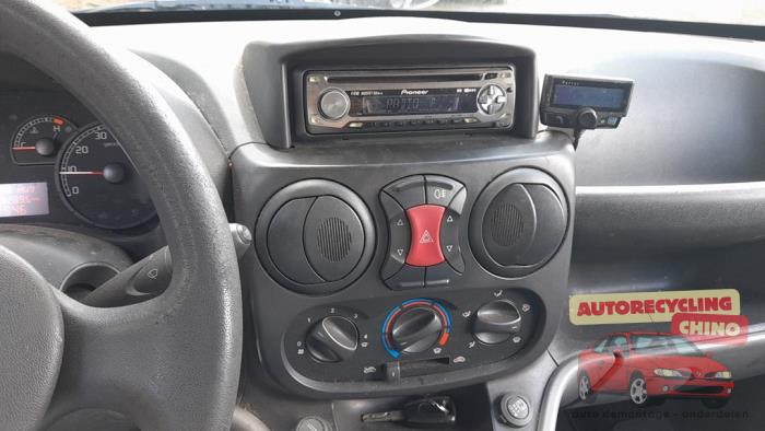 Fiat Doblo Cargo 1.3 D 16V Multijet DPF Sloopvoertuig (2009, Wit)