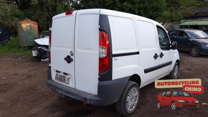 Fiat Doblo Cargo 1.3 D 16V Multijet DPF Sloopvoertuig (2009, Wit)