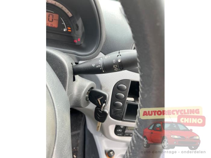 Citroen C3 1.4 Sloopvoertuig (2003, Grijs)