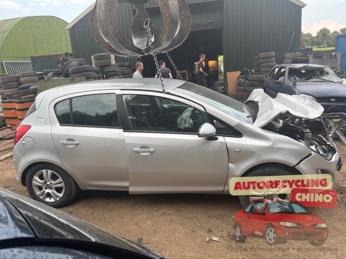 Opel Corsa D 1.2 16V Sloopvoertuig (2013, Grijs)